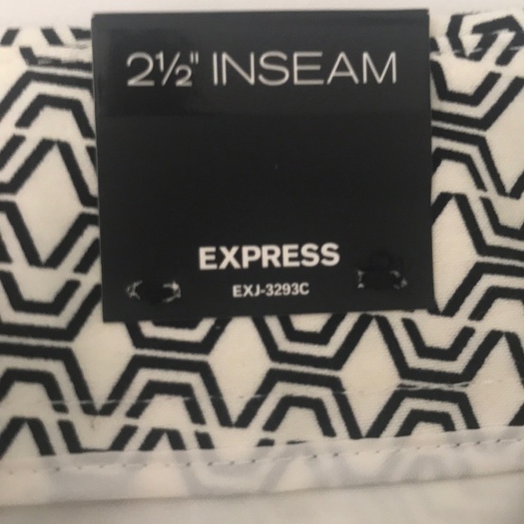 Express NWT zig-zag Shorts Black & Off-White - Picture 4 of 8